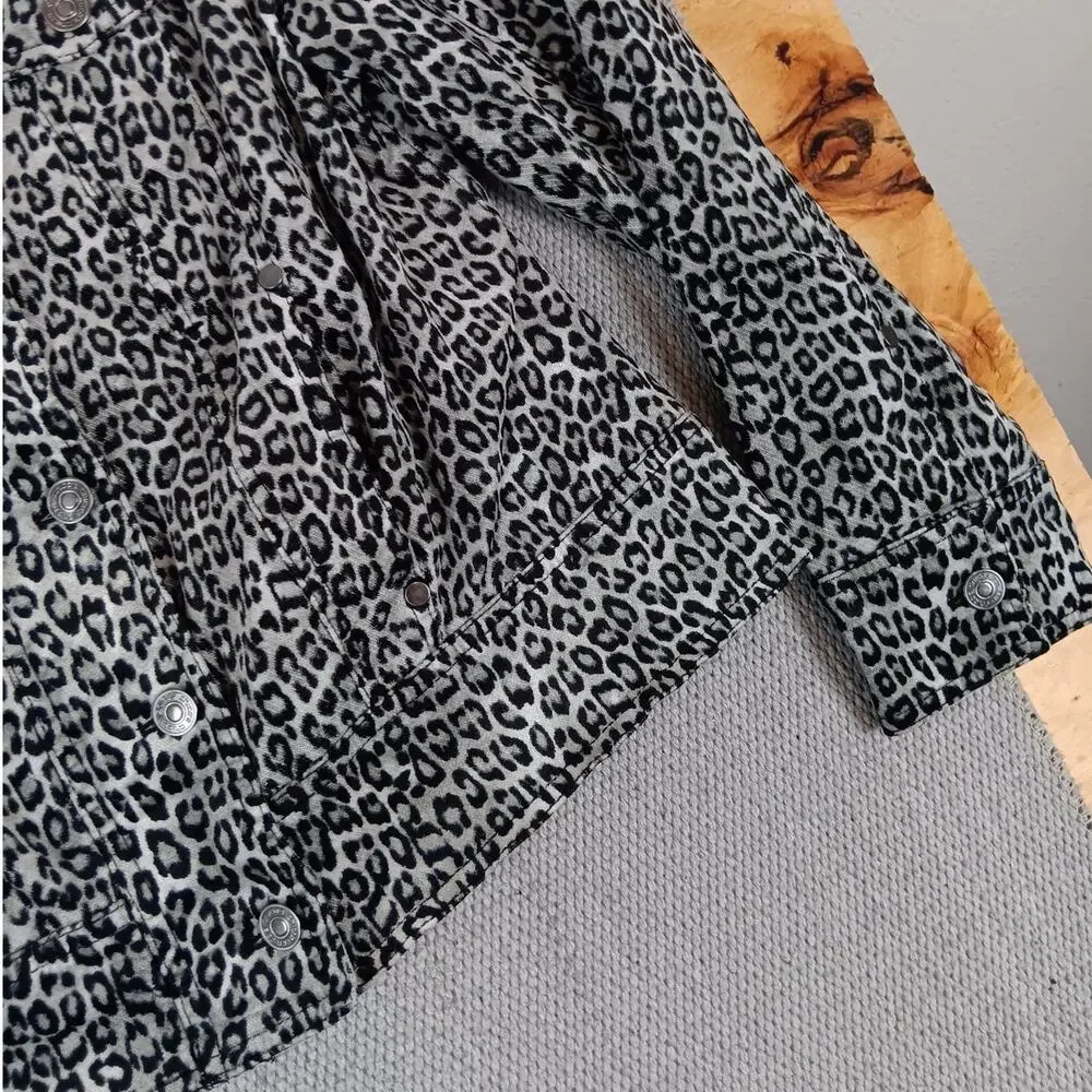 Chico's Brushed Flannel Jacket Womens 0 US 4/6 Gray Leopard Print Stretch Casual